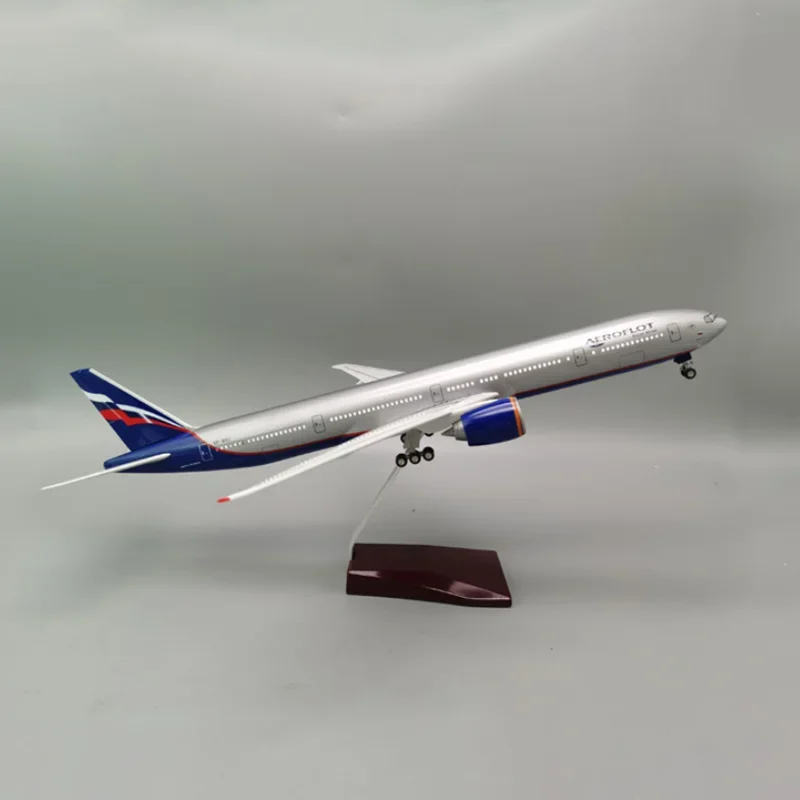 Aeroflot Boeing 777 Model 1/157 Scale 4 Aeroflot Boeing 777 Model 1/157 Scale - Image 4