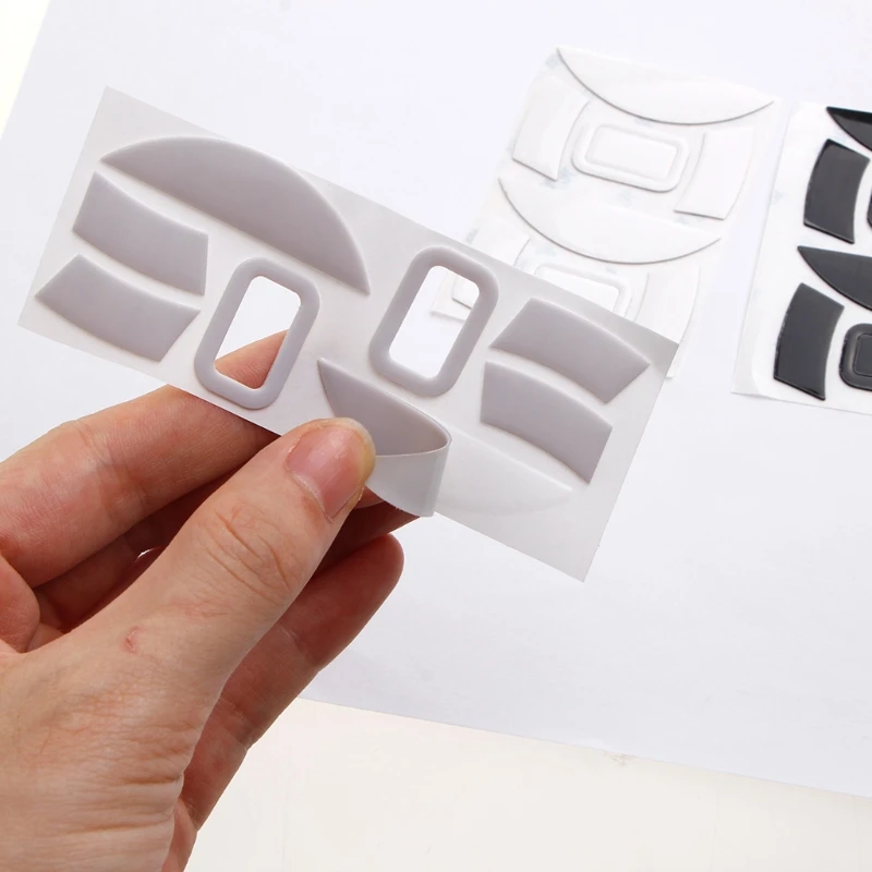 DeathAdder Essential Mouse Skates Set (Black, 6x6cm, 0.6mm) 4 DeathAdder Essential Mouse Skates Set (Black, 6x6cm, 0.6mm) - Image 4