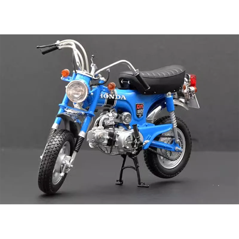 Diecast Giraffe DAX ST50 1969 Motorcycle Model 6 Diecast Giraffe DAX ST50 1969 Motorcycle Model - Image 6