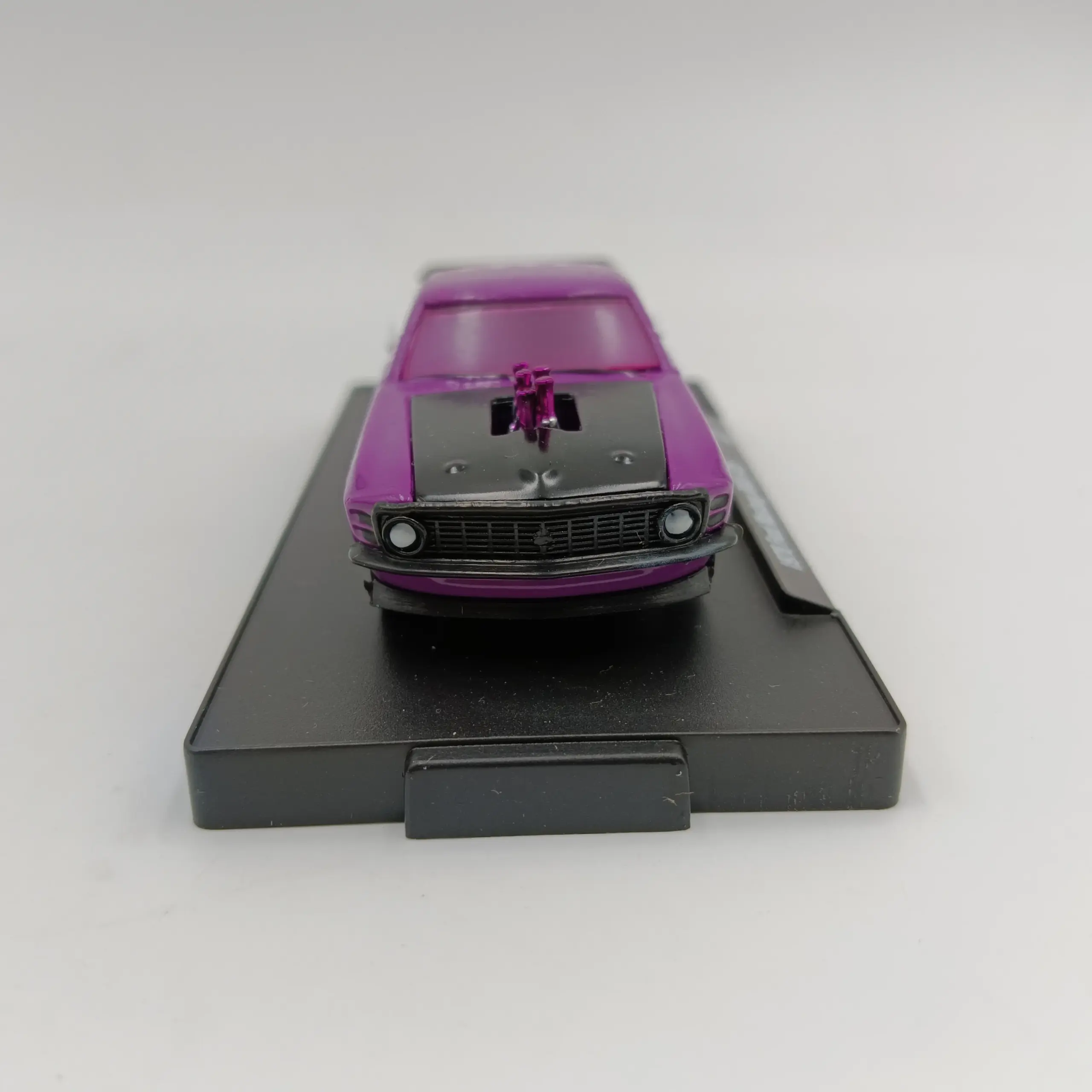 1970 Ford Mustang BOSS 429 Diecast Model 1:64 Scale 3 1970 Ford Mustang BOSS 429 Diecast Model 1:64 Scale - Image 3
