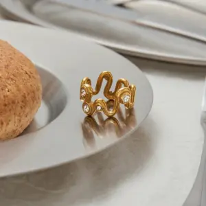 S7093fc23a7214e72bd33e817912c7f56F