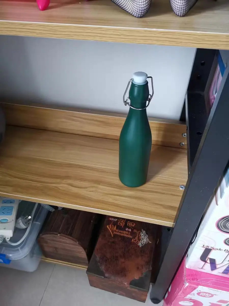 Elegant 500ml Green Glass Bottle 5 Elegant 500ml Green Glass Bottle - Image 5