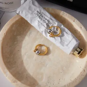 S711e9011bb4e49c7a7fb9f6d907cea28H