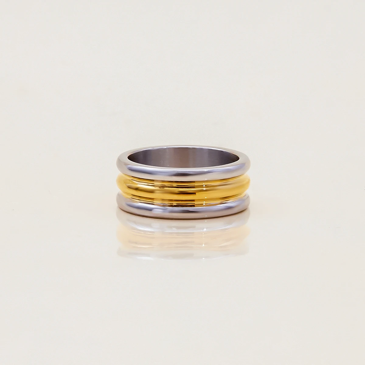 Triple-Color Stainless Steel Women's Ring 4 Triple-Color Stainless Steel Women's Ring - Image 4