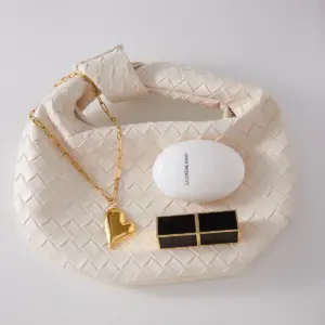 S72130e0f5b5043a1b8154d7e4bfe2941n