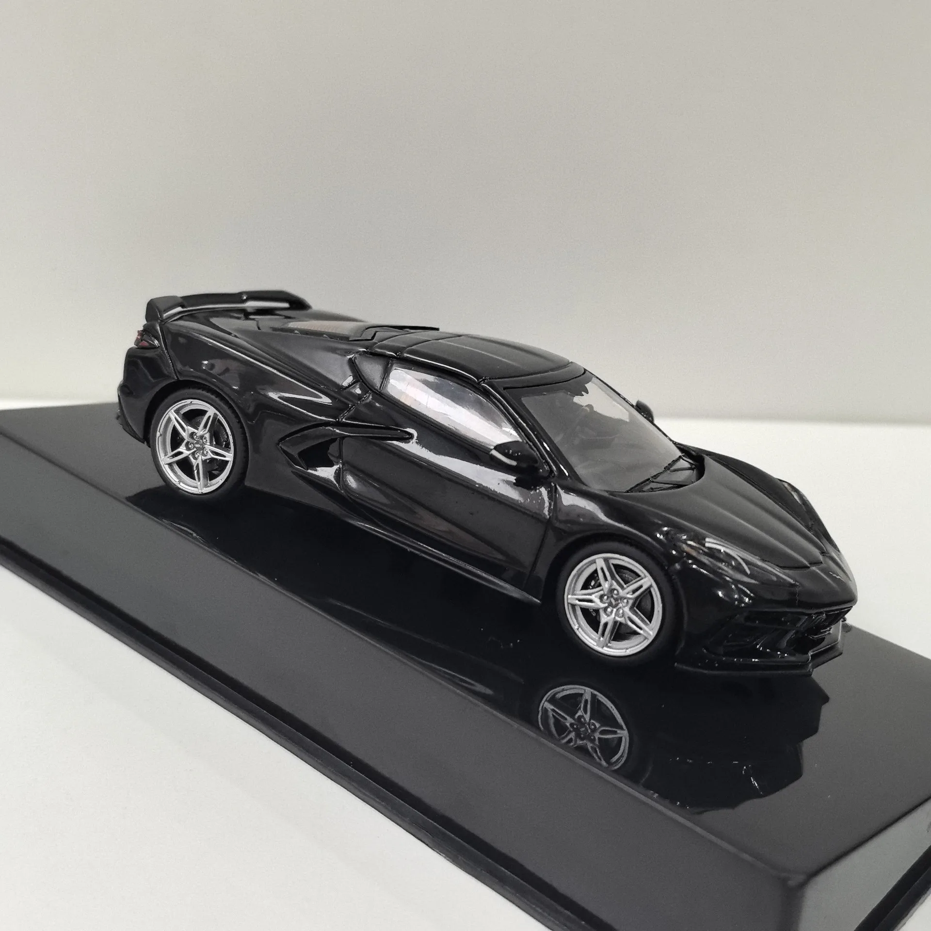 2020 Corvette Stingray Diecast Model 1:43 Scale 4 2020 Corvette Stingray Diecast Model 1:43 Scale - Image 4