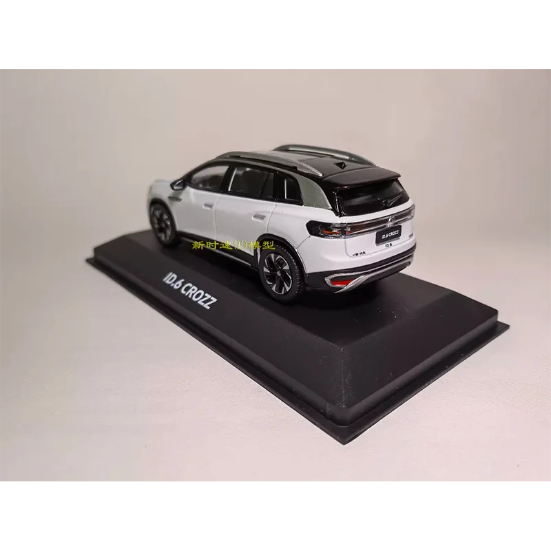 ID.6 CROZZ 1:43 Diecast SUV Model in Multiple Colors 5 ID.6 CROZZ 1:43 Diecast SUV Model in Multiple Colors - Image 5