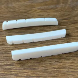 White Bone Nut for Electric Guitars 42/43mm 7 S7276bd49ff4b4de4936a703f0a7bdf4b3