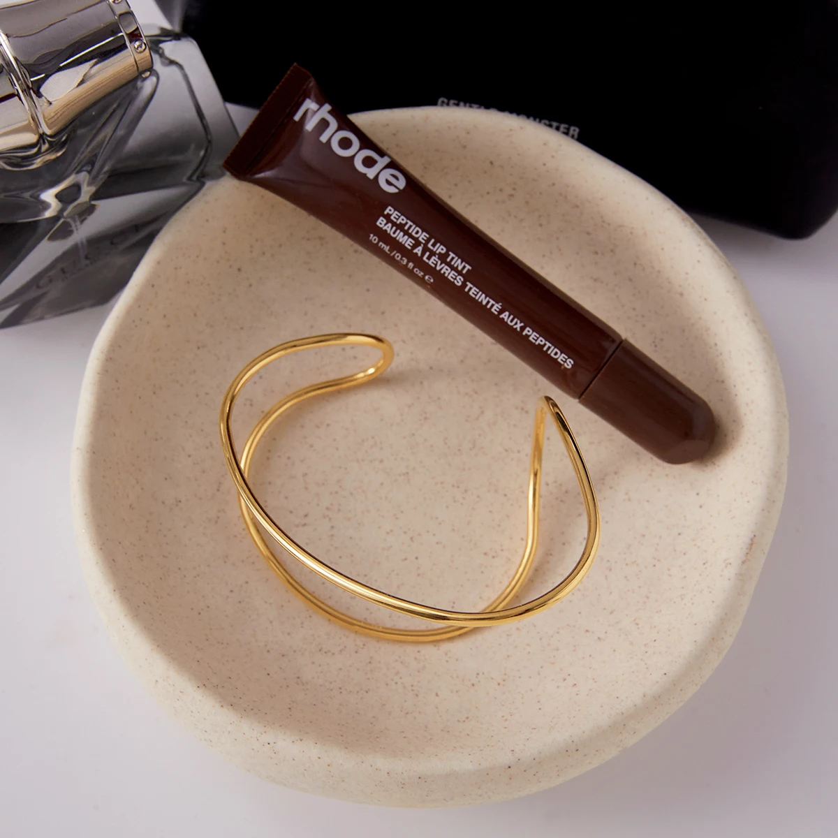 Gold Stainless Steel Geometric Bangle for Women 6 Gold Stainless Steel Geometric Bangle for Women - Image 6