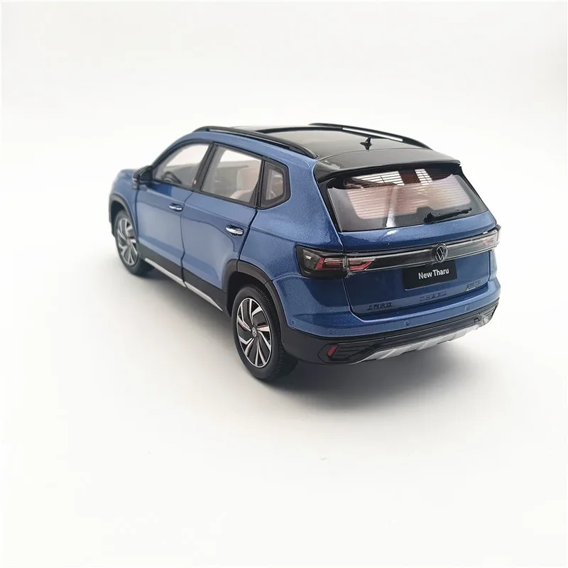 1:18 Blue SUV Diecast Model for Collectors 3 1:18 Blue SUV Diecast Model for Collectors - Image 3