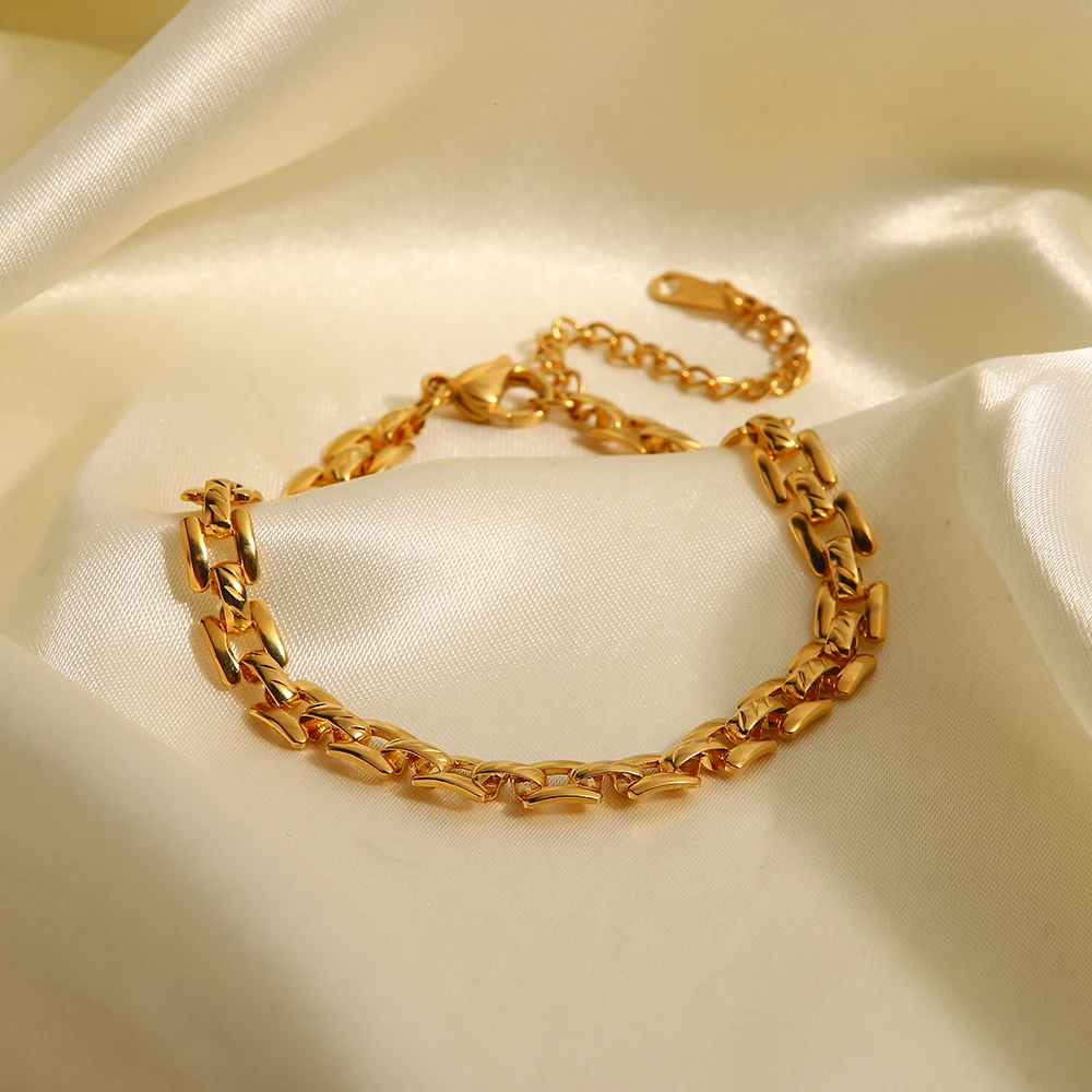Stainless Steel Gold-Tone Bracelet JDB201452 4 Stainless Steel Gold-Tone Bracelet JDB201452 - Image 4