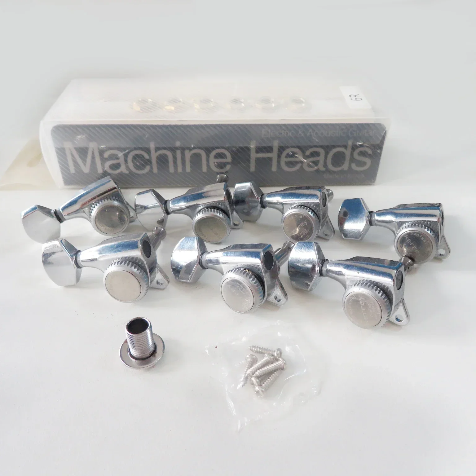 Gold Locking Tuners for Electric Guitars 2 Gold Locking Tuners for Electric Guitars - Image 2