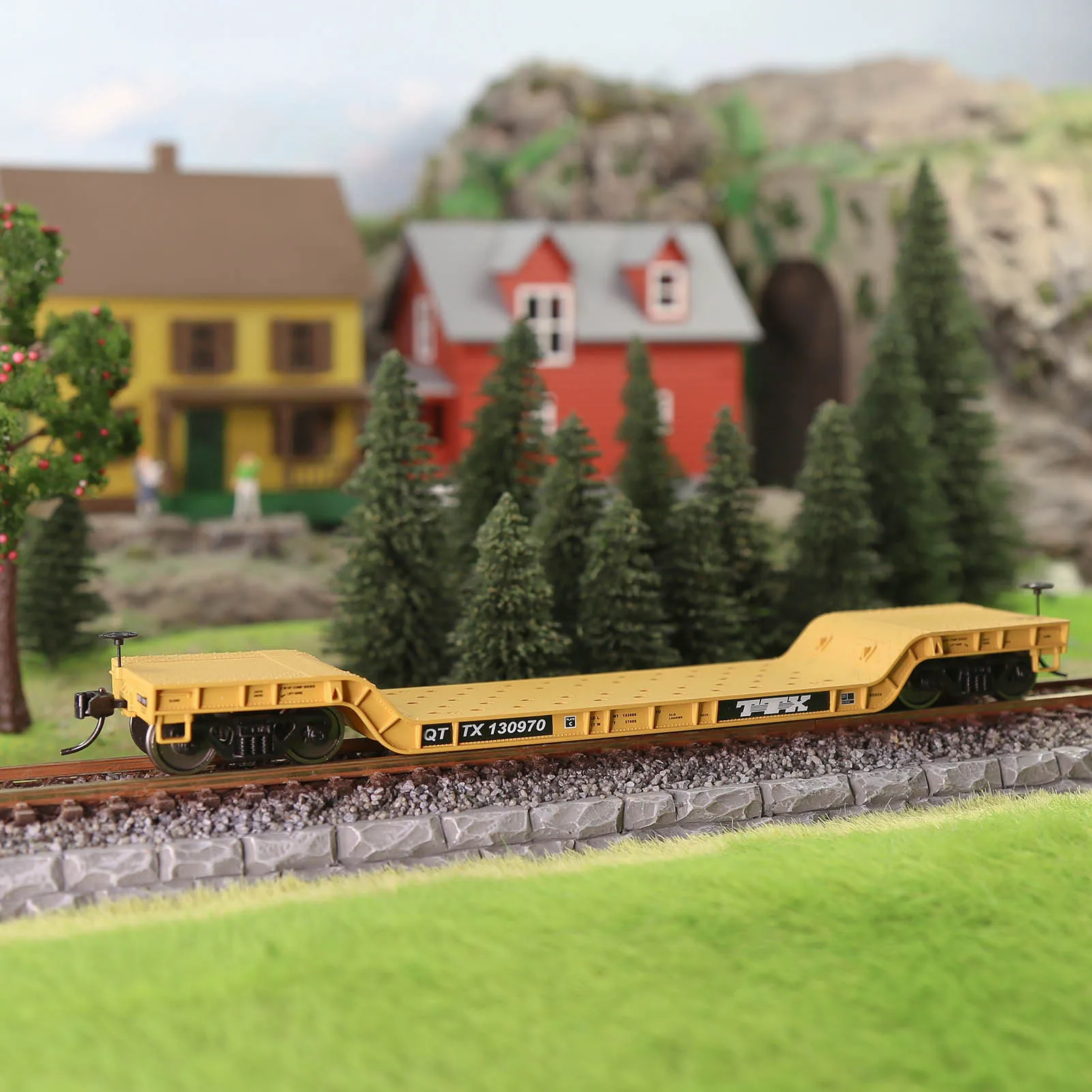 HO Scale Flat Car for Model Railroads 5 HO Scale Flat Car for Model Railroads - Image 5