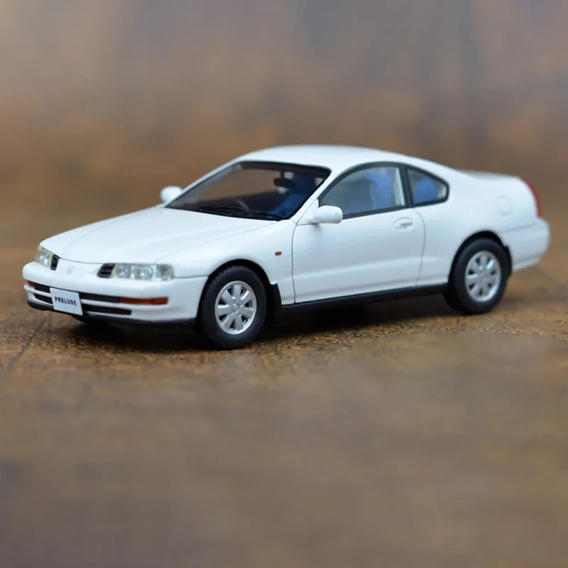 Prelude 2.2Si VTEC Gen.4 Resin Model in 1:43 4 Prelude 2.2Si VTEC Gen.4 Resin Model in 1:43 - Image 4