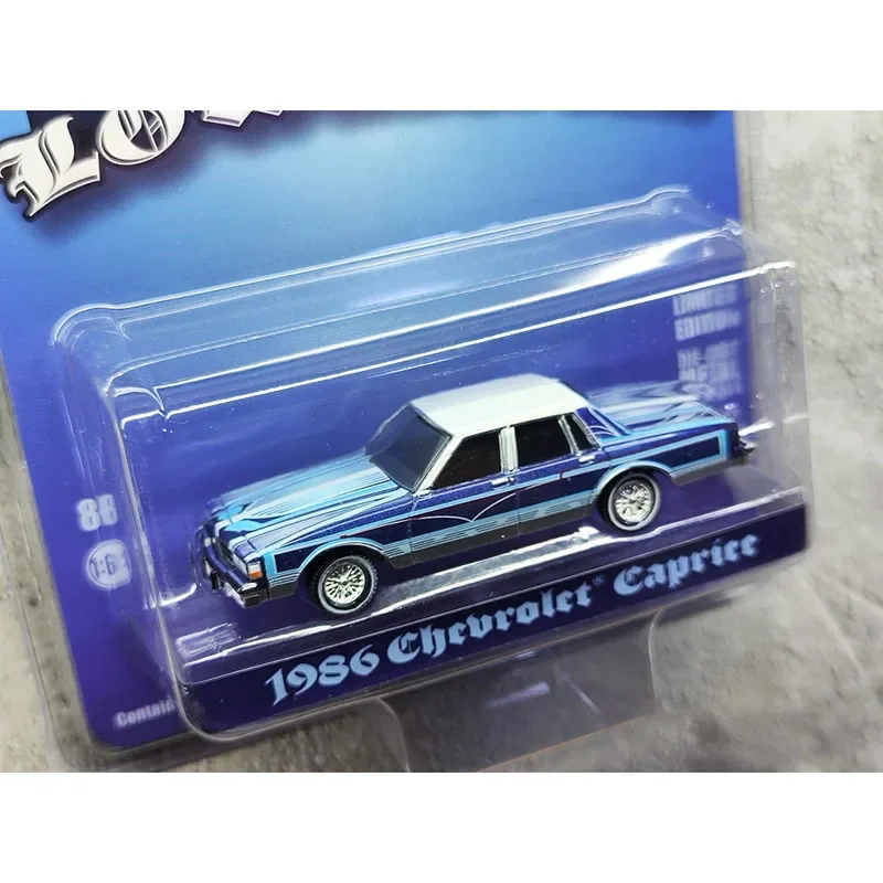 1986 Chevrolet Caprice Diecast Collectible Model 4 1986 Chevrolet Caprice Diecast Collectible Model - Image 4
