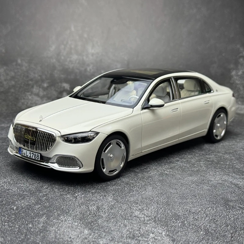 Diecast Mercedes-Benz S680 2021 Model Display Car 6 Diecast Mercedes-Benz S680 2021 Model Display Car - Image 6