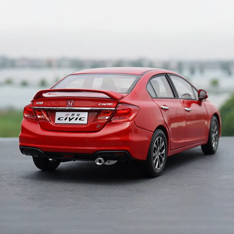 Honda Civic Si 1:18 Scale Diecast Model 4 Honda Civic Si 1:18 Scale Diecast Model - Image 4
