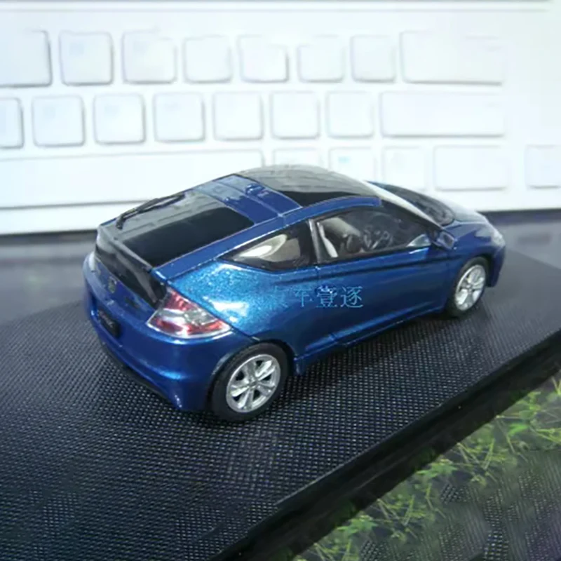 1/43 Scale Honda CR-Z Diecast Model 4 1/43 Scale Honda CR-Z Diecast Model - Image 4