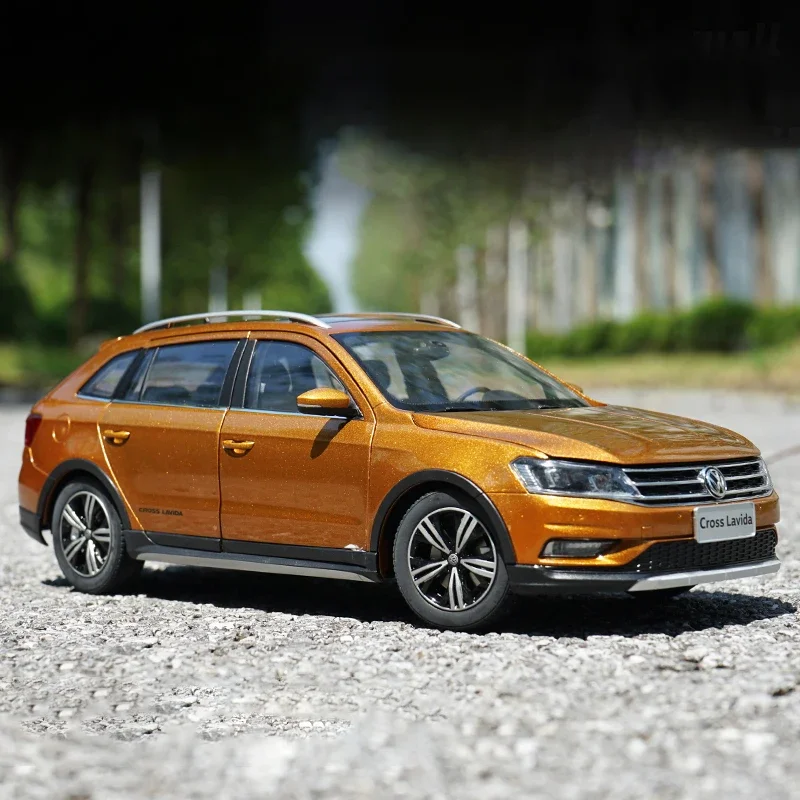 Volkswagen Cross Lavida 2016 Diecast Model 1:18 Scale 3 Volkswagen Cross Lavida 2016 Diecast Model 1:18 Scale - Image 3