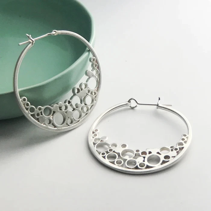 Vintage Hollow Hoop Earrings for Women 2 Vintage Hollow Hoop Earrings for Women - Image 2