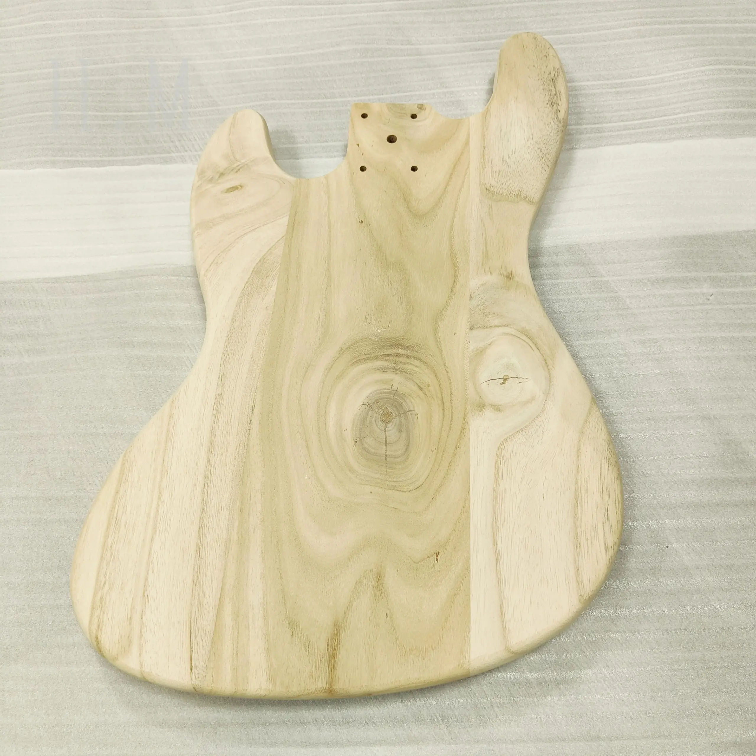 Natural DIY JB Electric Bass Body in Log Color 2 Natural DIY JB Electric Bass Body in Log Color - Image 2