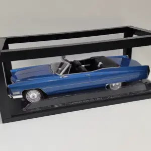 1967 Cadillac DeVille Convertible Model 1:18 Scale