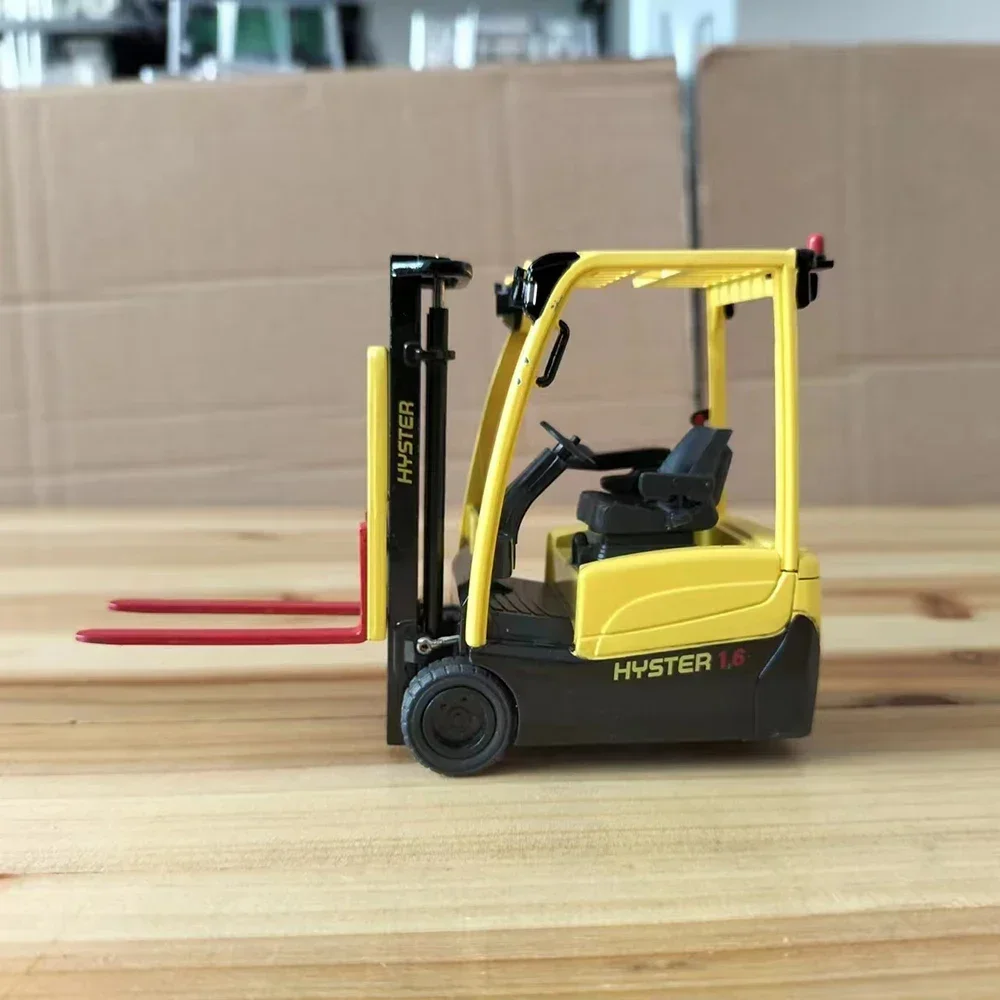 Miniature Yellow Forklift Model for Collectors 4 Miniature Yellow Forklift Model for Collectors - Image 4