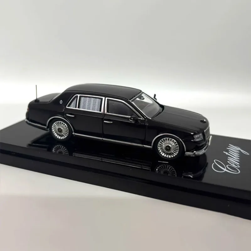 Diecast Alloy Luxury Sedan Model 1:64 Scale 2 Diecast Alloy Luxury Sedan Model 1:64 Scale - Image 2