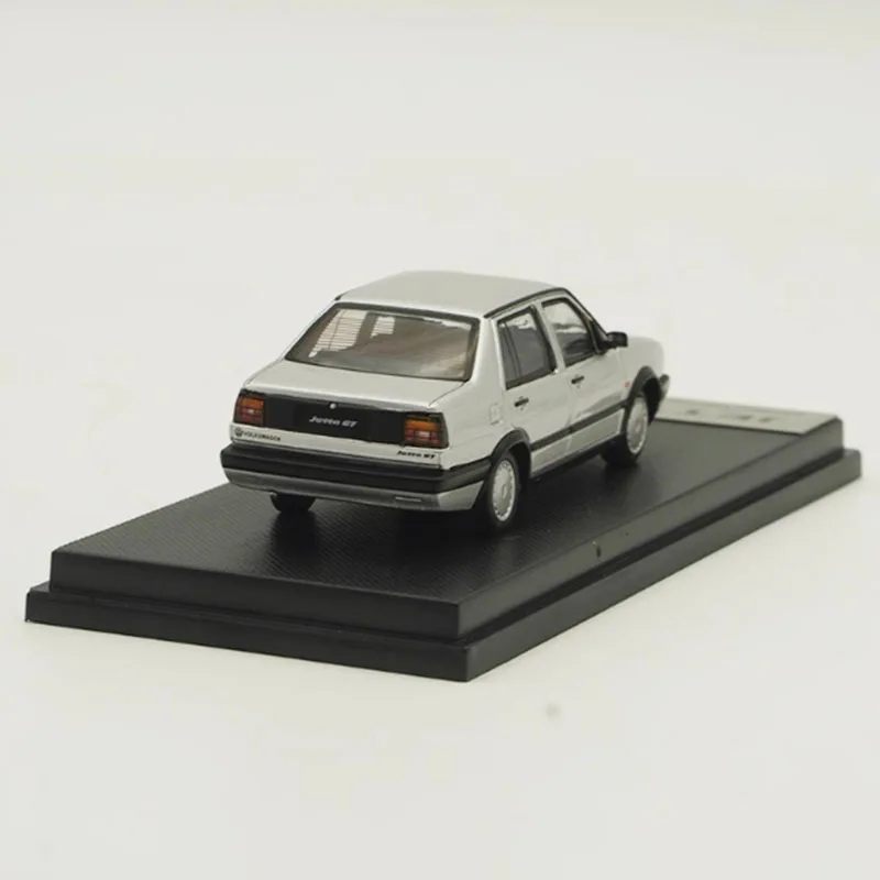 Miniature VW JETTA GT Diecast Collectible Set 4 Miniature VW JETTA GT Diecast Collectible Set - Image 4