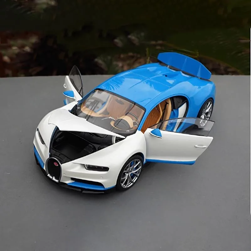1:18 Bugatti Chiron Model Car 2 1:18 Bugatti Chiron Model Car - Image 2