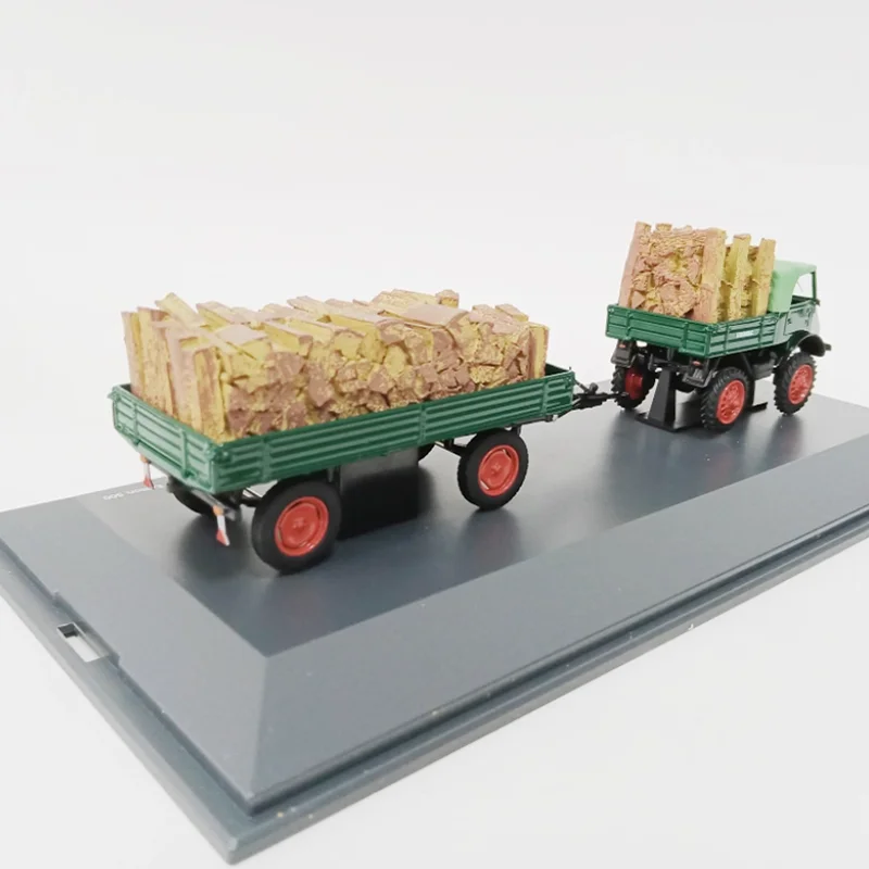 Vintage Unimog 401 Model with Trailer Collection 3 Vintage Unimog 401 Model with Trailer Collection - Image 3
