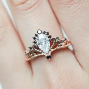 Rose Gold and Black Zircon Vintage Ring 7 S78baf9d0111841e29ac1f52b68348b760