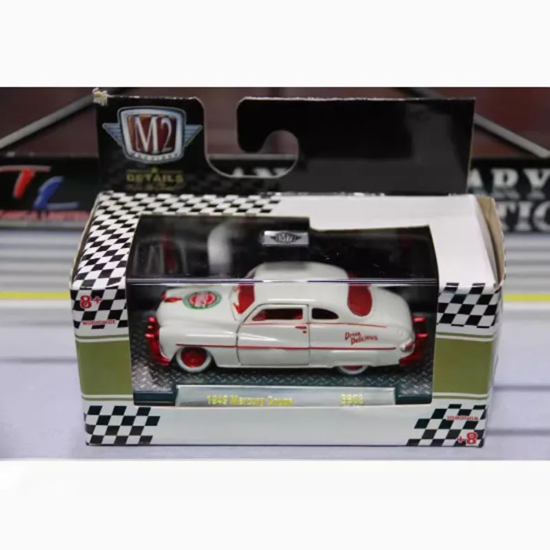 Vintage Car Diecast Model Set 1:64 Scale 5 Vintage Car Diecast Model Set 1:64 Scale - Image 5