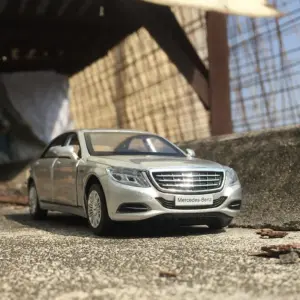 1:32 Mercedes-Maybach S600 Diecast Model 10 S791afce5e03c4d0cb502daf4d596cde58
