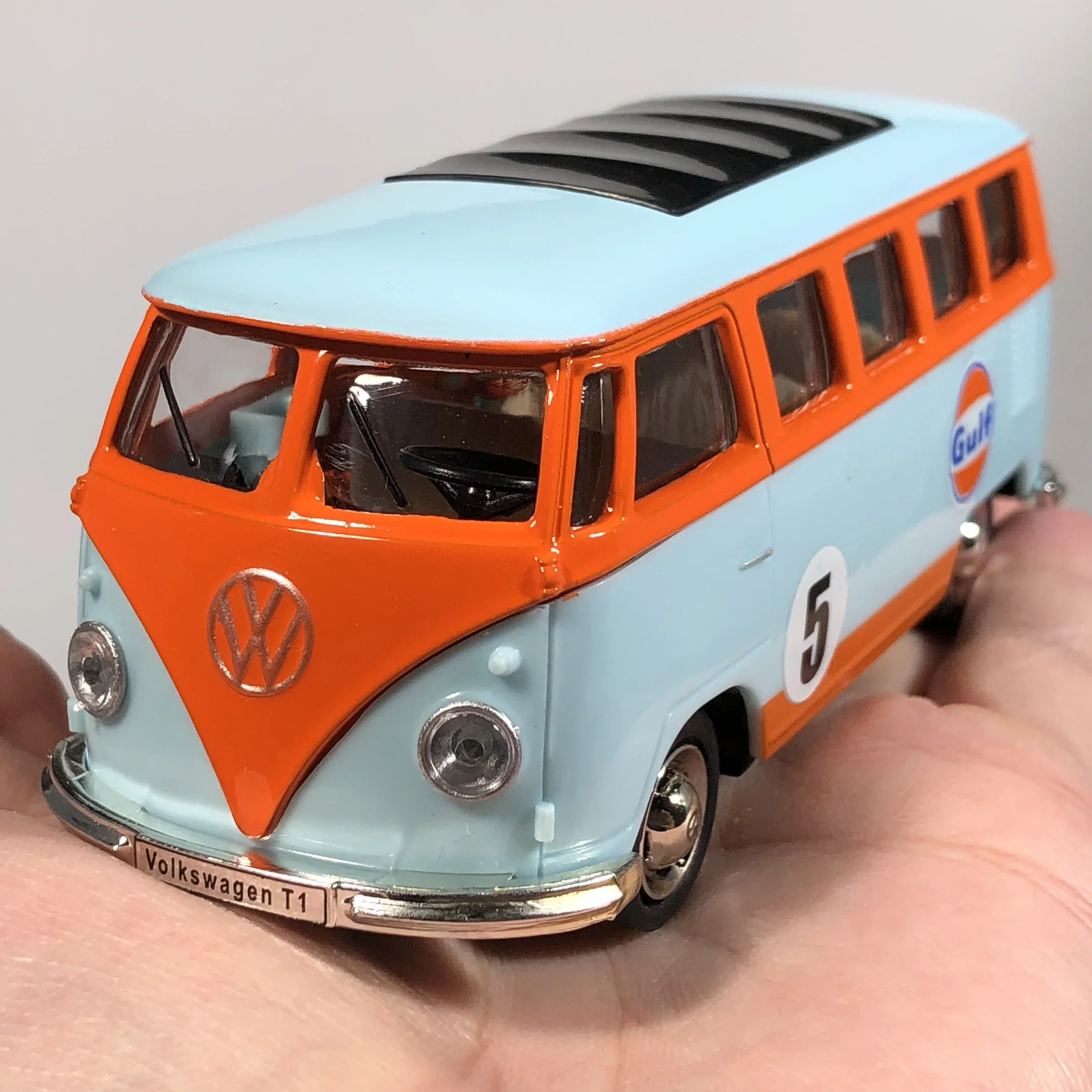 Gulf-Themed Diecast Truck 1:43 Scale 3 Gulf-Themed Diecast Truck 1:43 Scale - Image 3