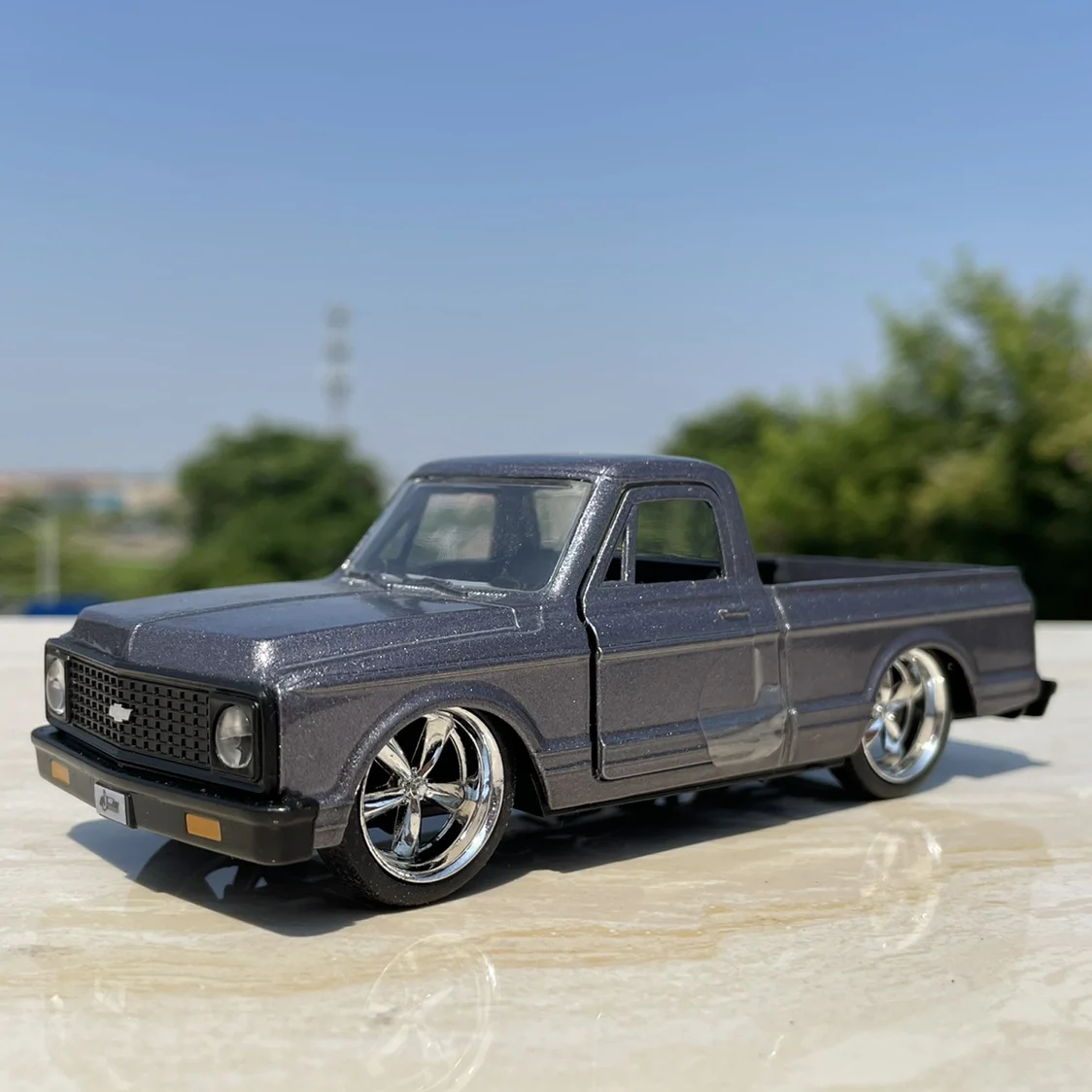 1:32 Chevrolet Pickup Truck Diecast Model 9 1:32 Chevrolet Pickup Truck Diecast Model - Image 9