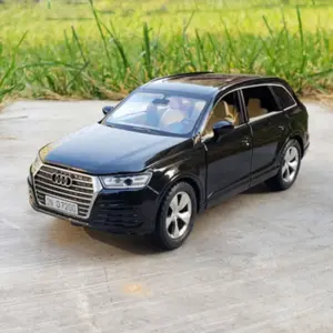 Black 1:32 Scale Q7 SUV Diecast Model 18 S79bdd1c25cef44bbb9756f29357bd6ceO