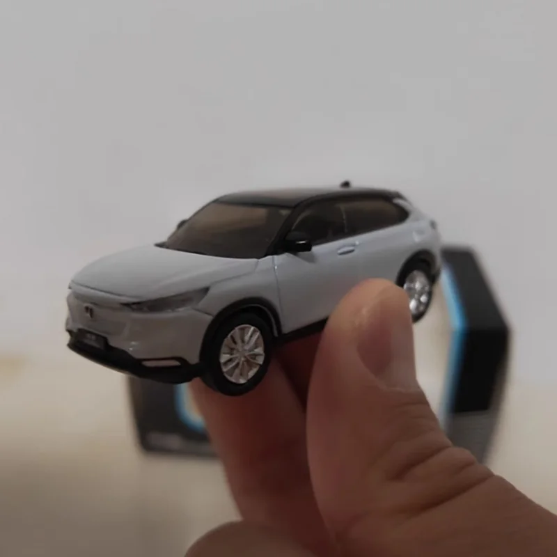 Honda Vezel 2023 Diecast Model 1:64 Scale 4 Honda Vezel 2023 Diecast Model 1:64 Scale - Image 4