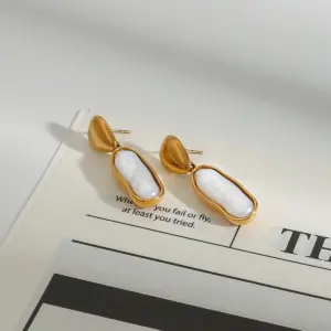 S7a2c9da922fa42bbbf32d14ce5e5c102d