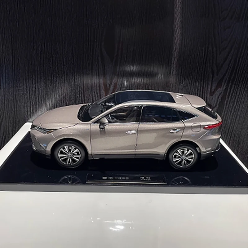 Copper Toyota Harrier 1:18 Scale Model 2 Copper Toyota Harrier 1:18 Scale Model - Image 2