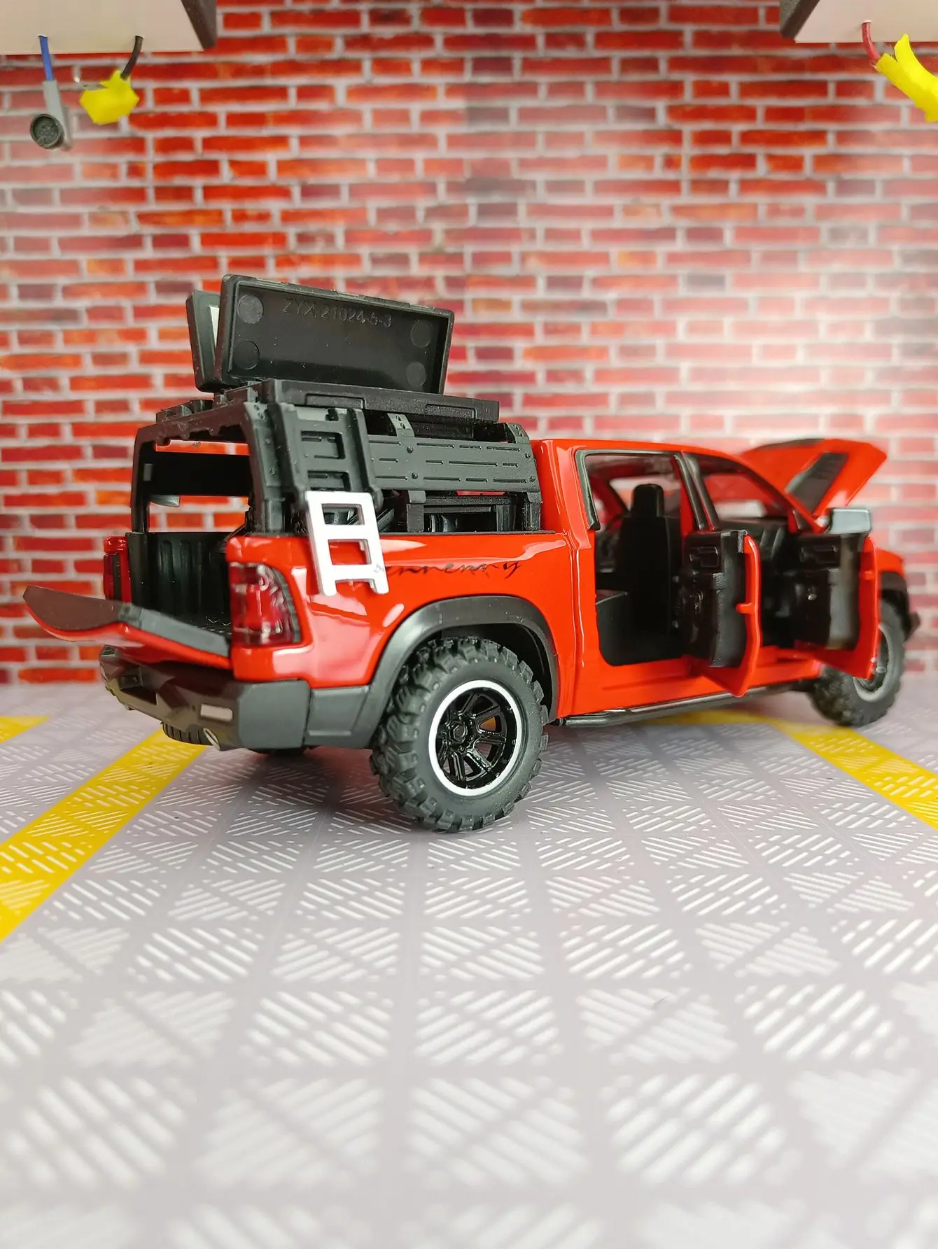 1:32 Diecast Dodge Pickup Model for Collectors 3 1:32 Diecast Dodge Pickup Model for Collectors - Image 3