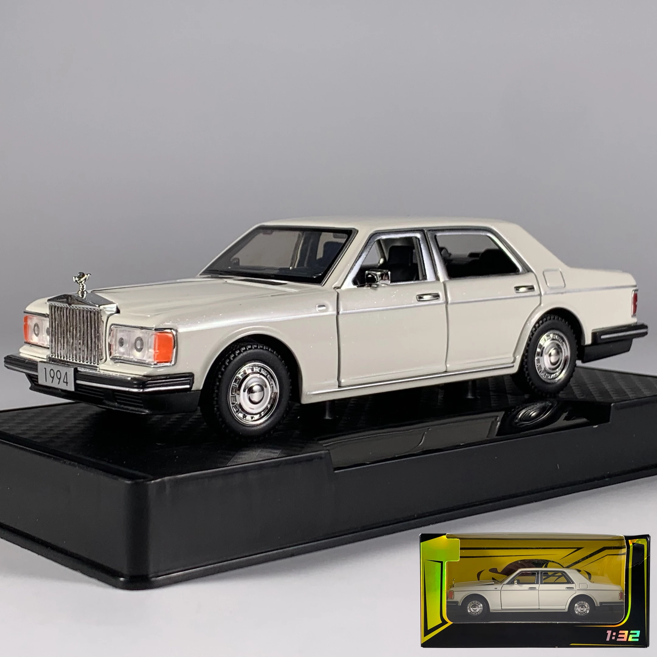 1:32 Scale Diecast Rolls Royce Silver Spur Model 9 1:32 Scale Diecast Rolls Royce Silver Spur Model - Image 9