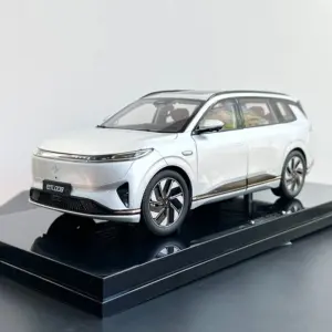 Dongfeng eπ 007 & 008 1:18 Diecast Models 11 S7b1f5bcce7c94413a573a9c0b7bf3f32Y