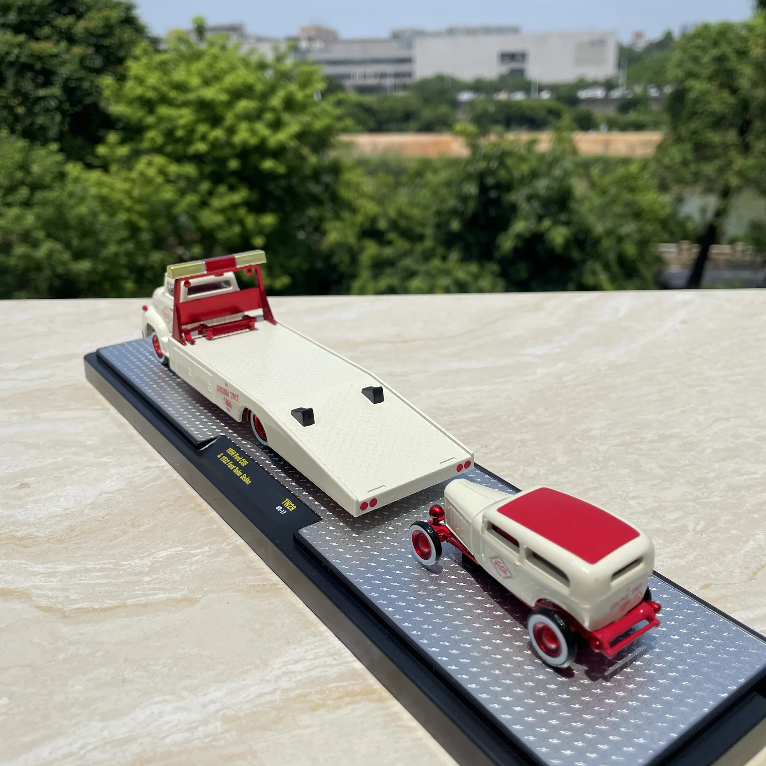 Vintage Ford Truck Coke Trailer Set 1:64 Scale 5 Vintage Ford Truck Coke Trailer Set 1:64 Scale - Image 5