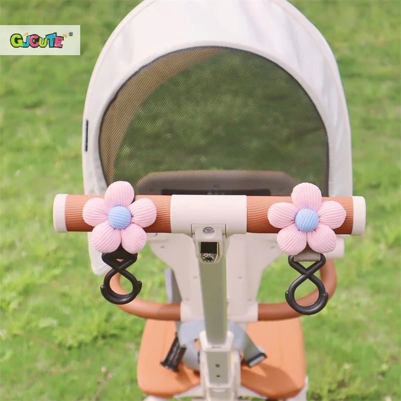 Flower-Themed Stroller Hook with 360° Swivel 4 Flower-Themed Stroller Hook with 360° Swivel - Image 4