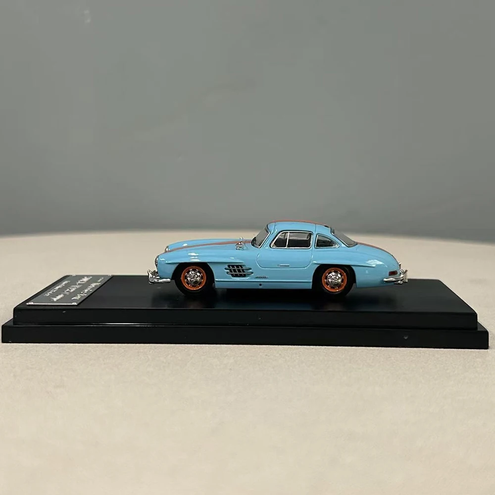 Benz 300 SL Gulf 1:64 Scale Static Model 6 Benz 300 SL Gulf 1:64 Scale Static Model - Image 6