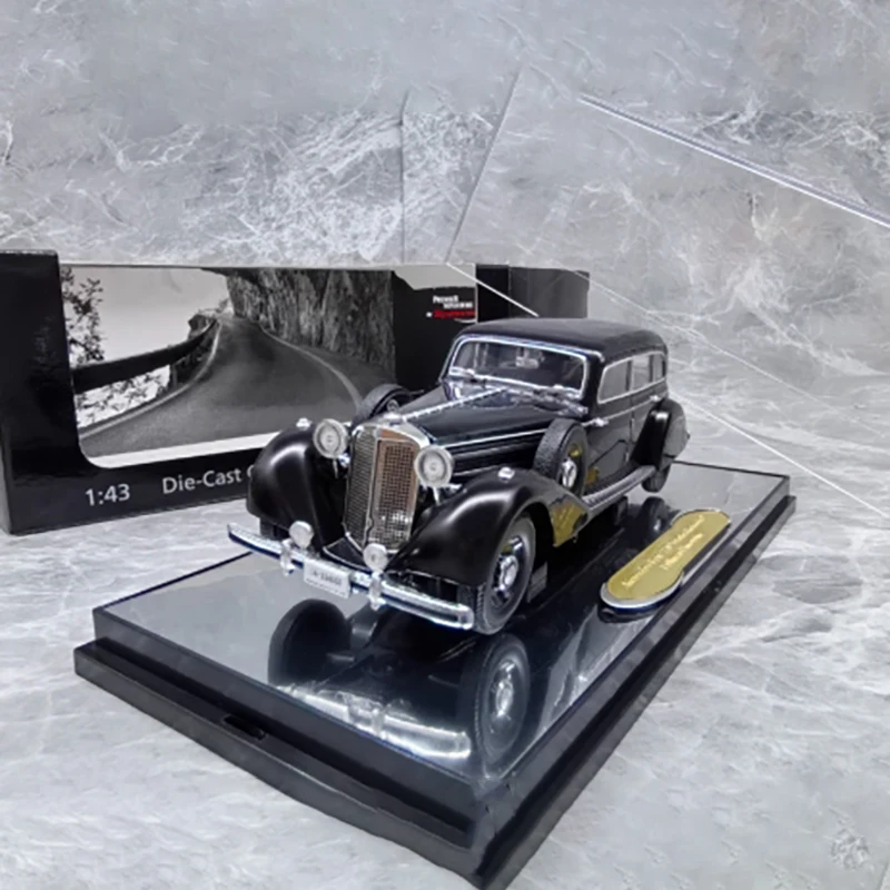 Vintage Benz 770K Diecast Model for Collectors 4 Vintage Benz 770K Diecast Model for Collectors - Image 4
