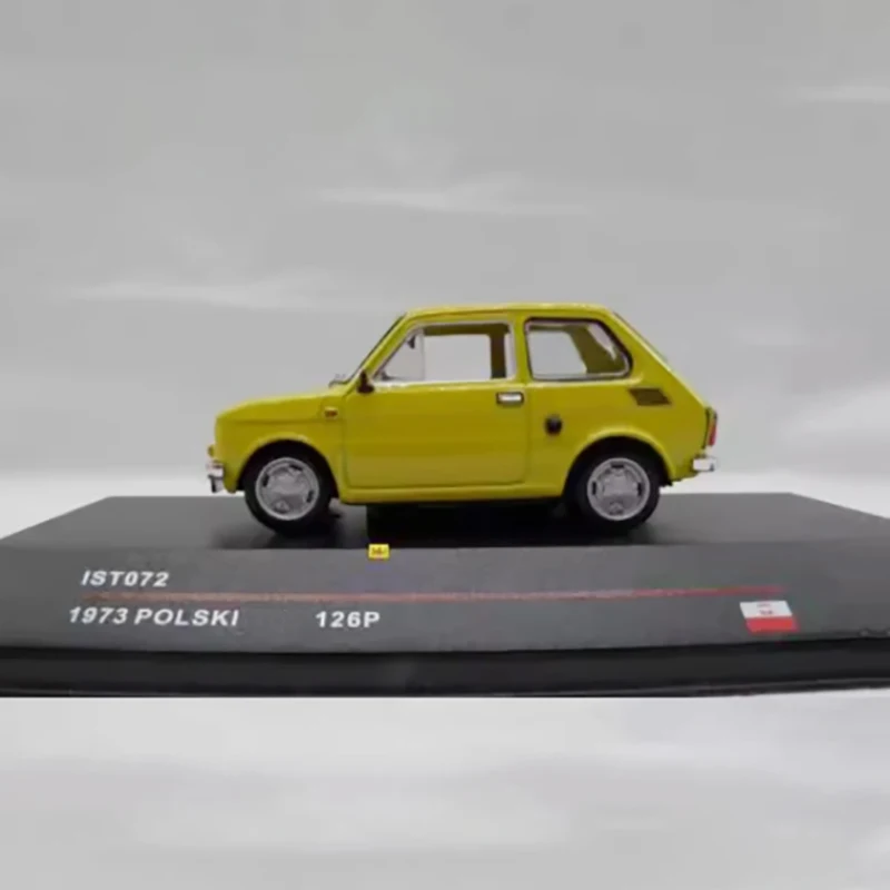 1973 Fiat 126P Diecast Model in Yellow 2 1973 Fiat 126P Diecast Model in Yellow - Image 2