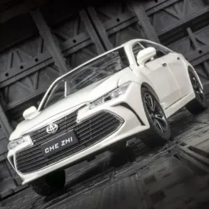 White 1:24 Scale Toyota Avalon Diecast Model 12 S7cd70a2d48b043faabf7293da3a2f150o