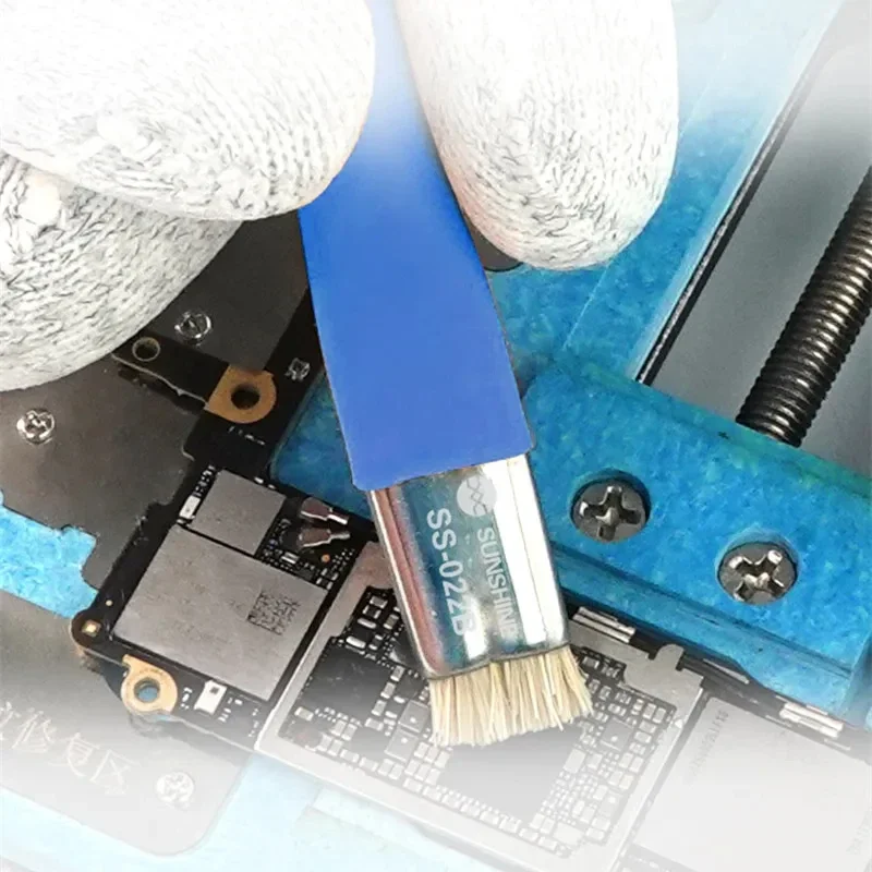 Static-Resistant Anti-Static Cleaning Brush for Electronics 5 Static-Resistant Anti-Static Cleaning Brush for Electronics - Image 5